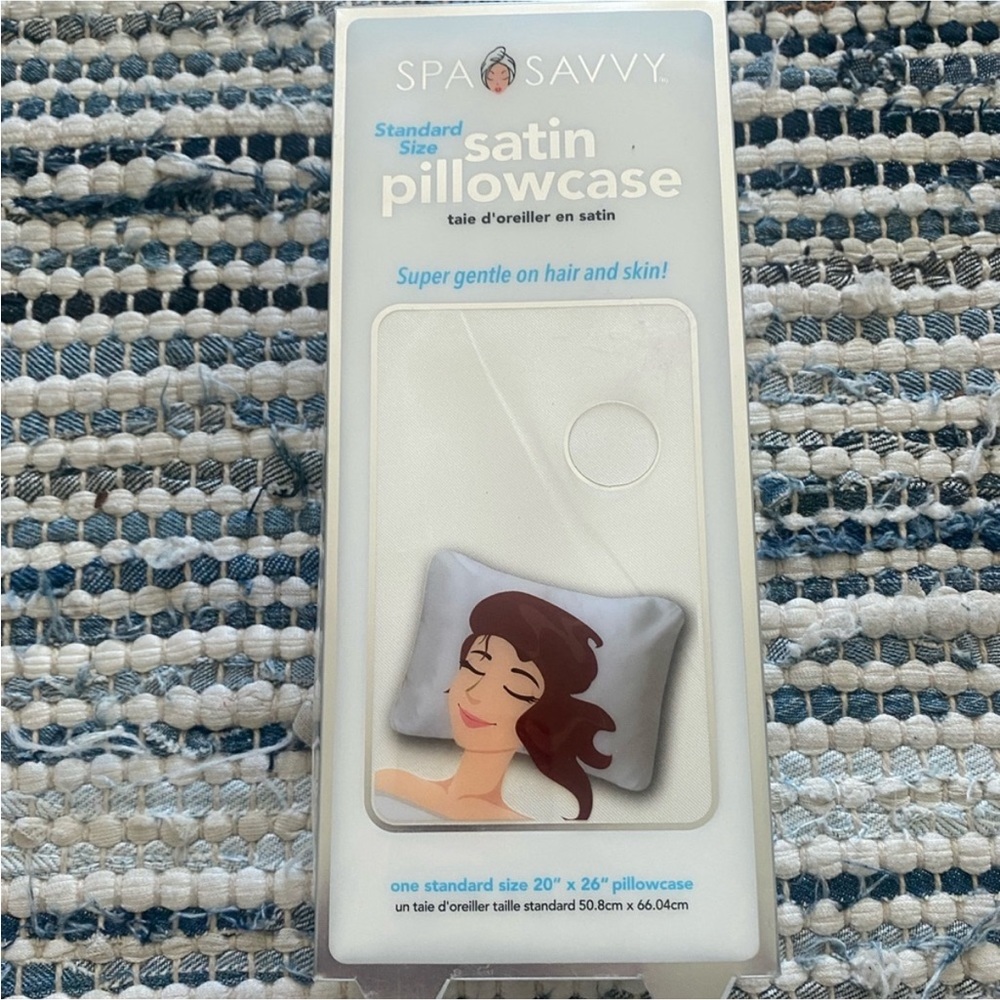 NWT Standard White Satin Pillowcase. Super gentle on hair and skin!
